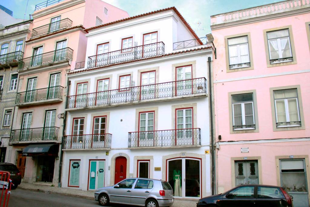 Joivy Modern 1-Bed Apt With Terrace, Moments From Sao Bento Palace Lisboa Dış mekan fotoğraf