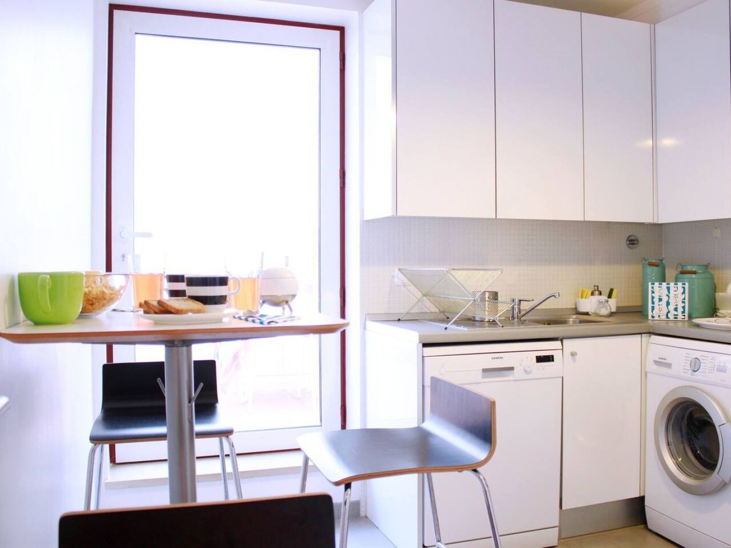 Joivy Modern 1-Bed Apt With Terrace, Moments From Sao Bento Palace Lisboa Dış mekan fotoğraf
