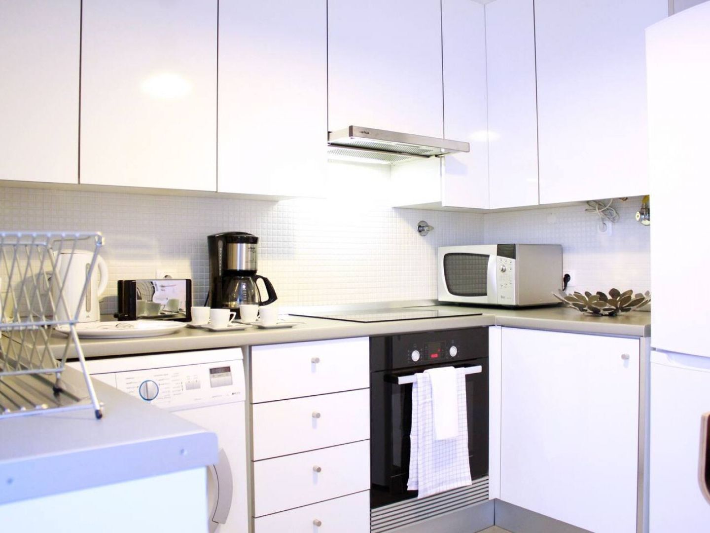 Joivy Modern 1-Bed Apt With Terrace, Moments From Sao Bento Palace Lisboa Dış mekan fotoğraf