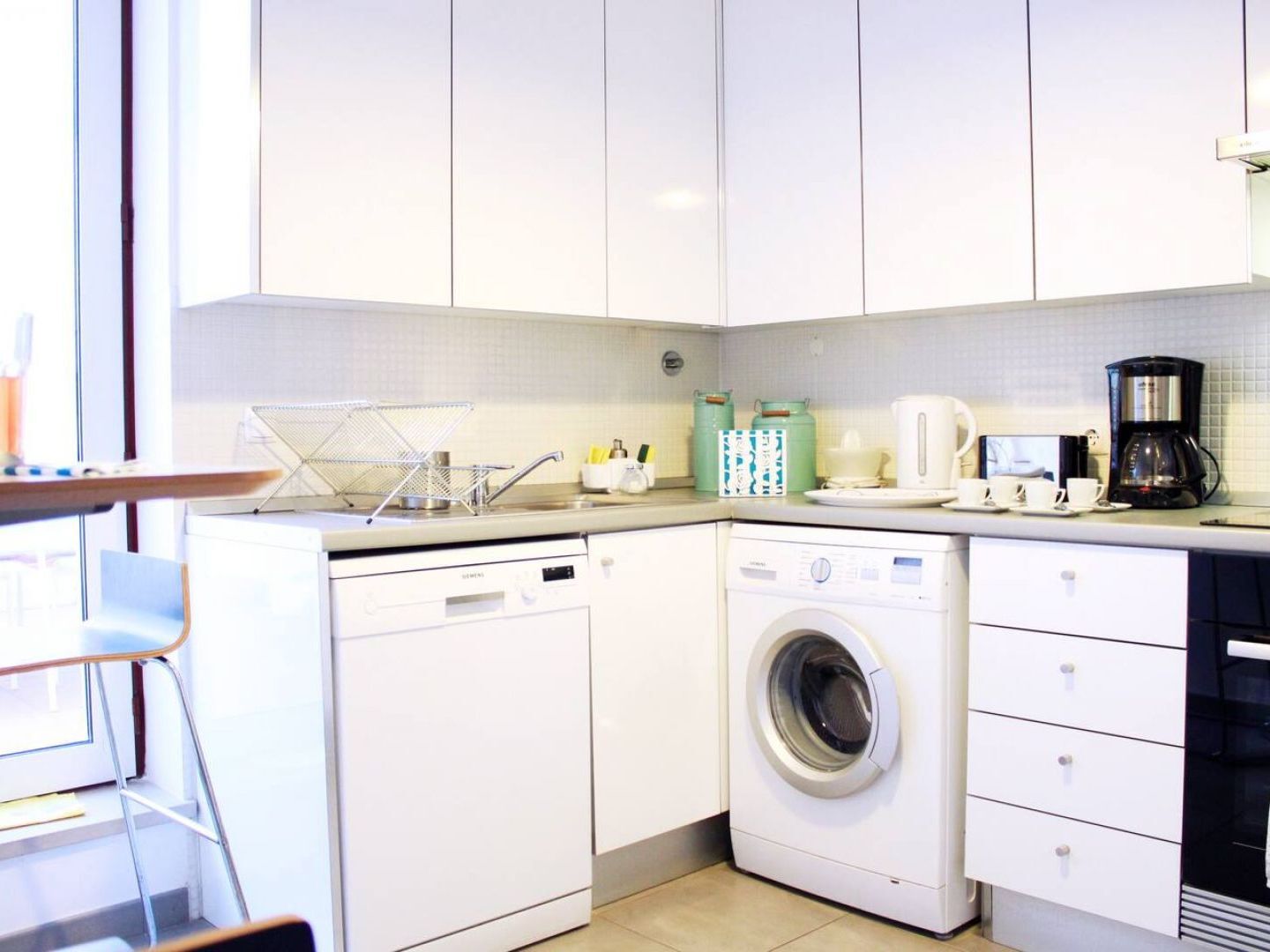Joivy Modern 1-Bed Apt With Terrace, Moments From Sao Bento Palace Lisboa Dış mekan fotoğraf